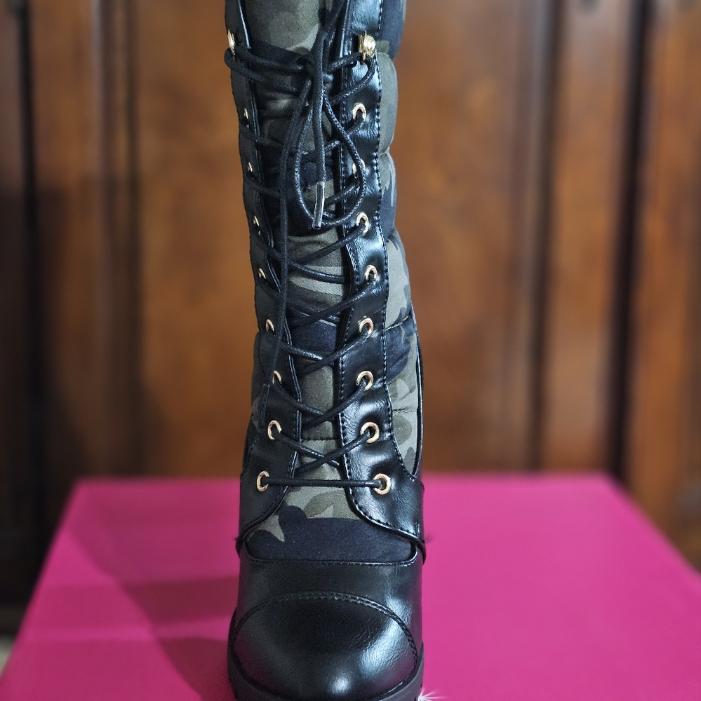 Boots - Picture 2 of 3